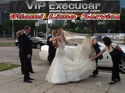 VIP Execucar Party Buses offer: Miami Beach Party Bus, Limo Bus, Limousine Buses, Palm Beach Party Buses < VIp Execucar LIMO PARTY BUS THE LARGEST & THE ONLY ONE IN Wellington Fl