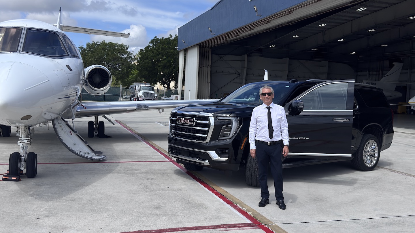 Luxury SUV for Miami transportation